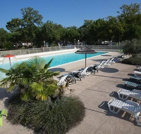 Escapade Ensoleillee Camping *