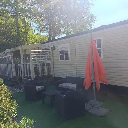 Escapade Ensoleillee Camping *